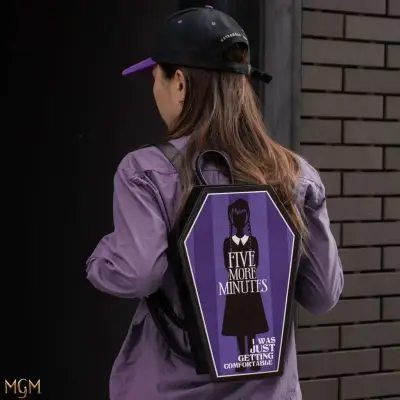 Figurine Mercredi wednesday coffin backpack